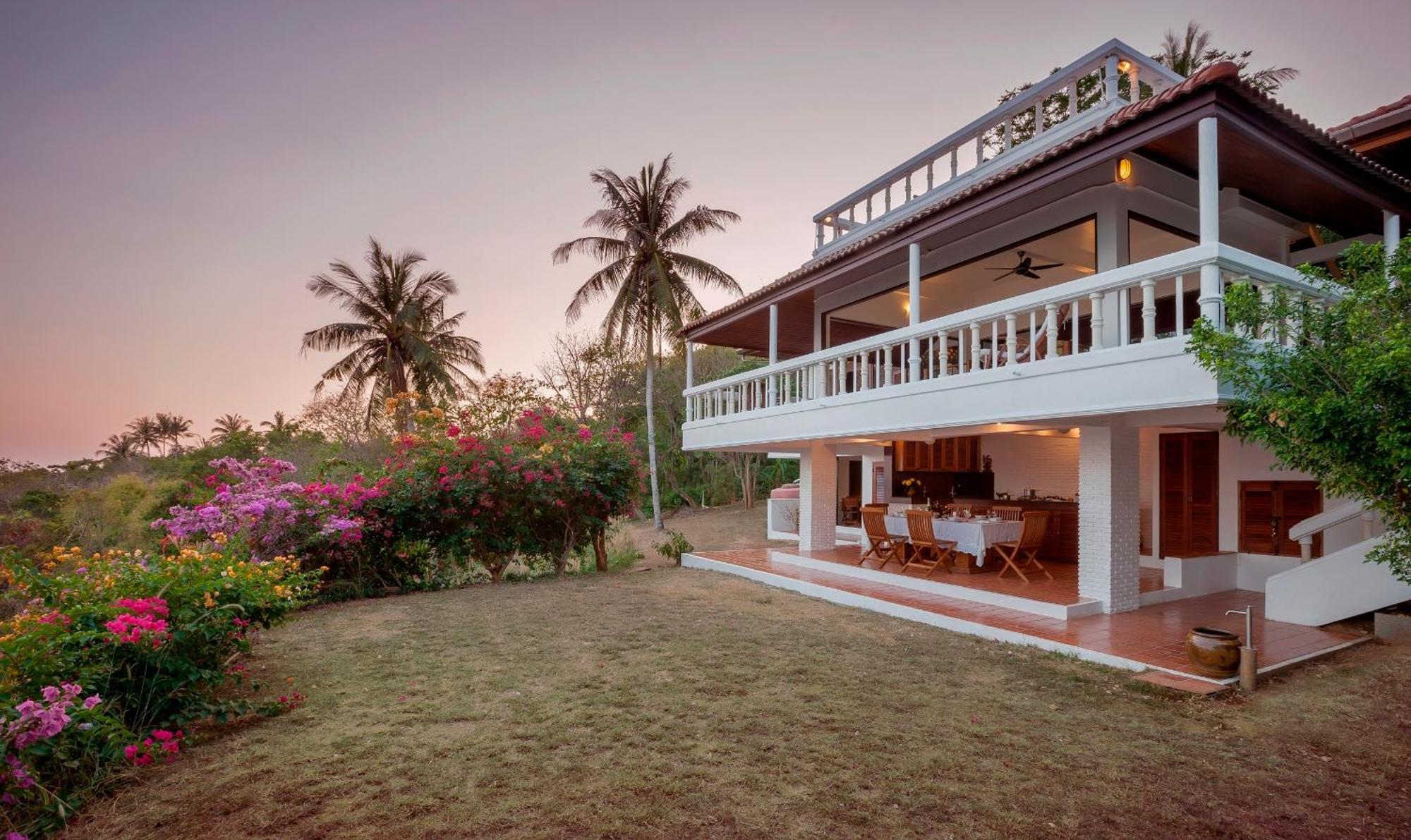 Baan Khunying - Secluded Phuket Beachfront Villa Rawai المظهر الخارجي الصورة