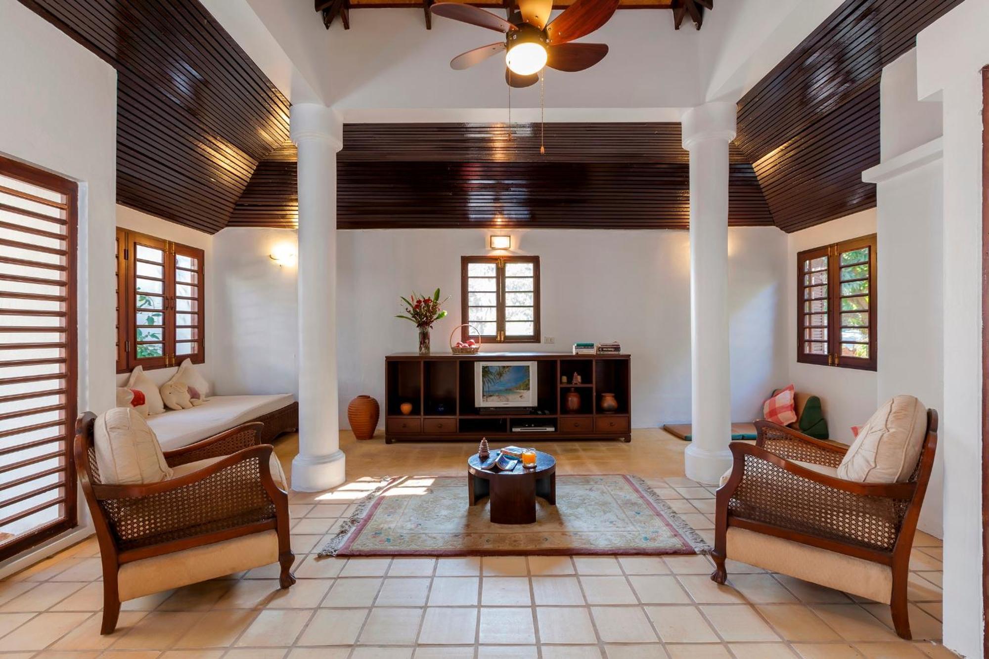 Baan Khunying - Secluded Phuket Beachfront Villa Rawai المظهر الخارجي الصورة
