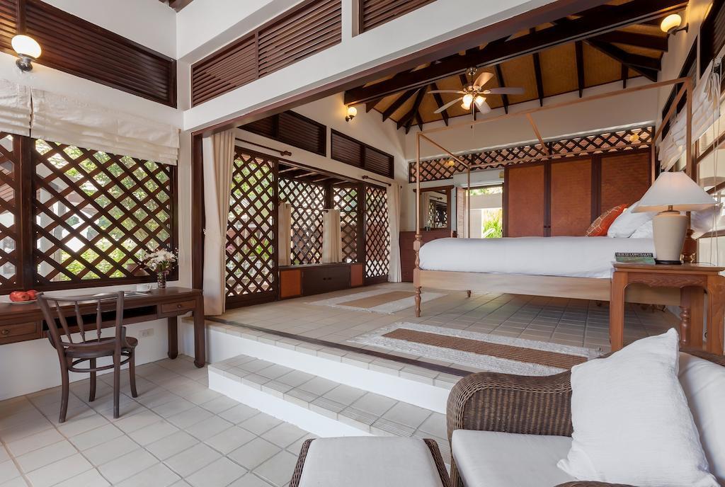 Baan Khunying - Secluded Phuket Beachfront Villa Rawai الغرفة الصورة