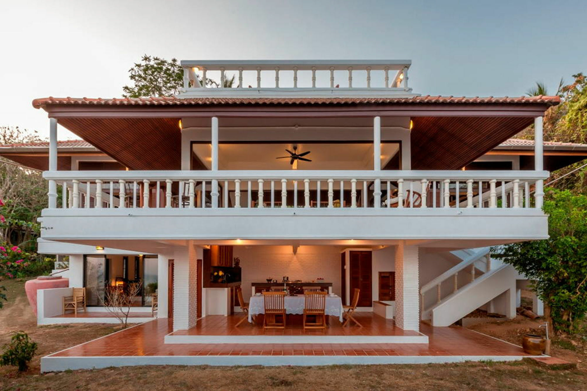 Baan Khunying - Secluded Phuket Beachfront Villa Rawai المظهر الخارجي الصورة